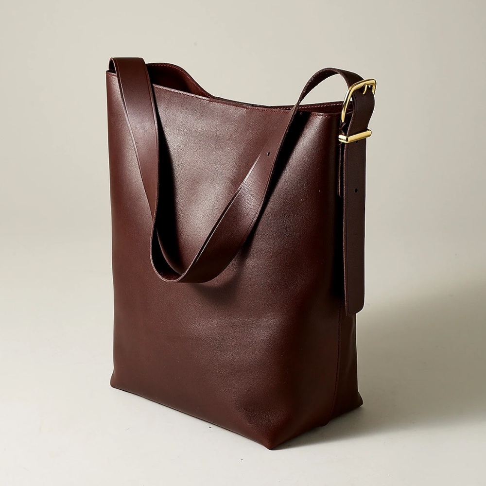 Madewell The Essential Bucket Tote